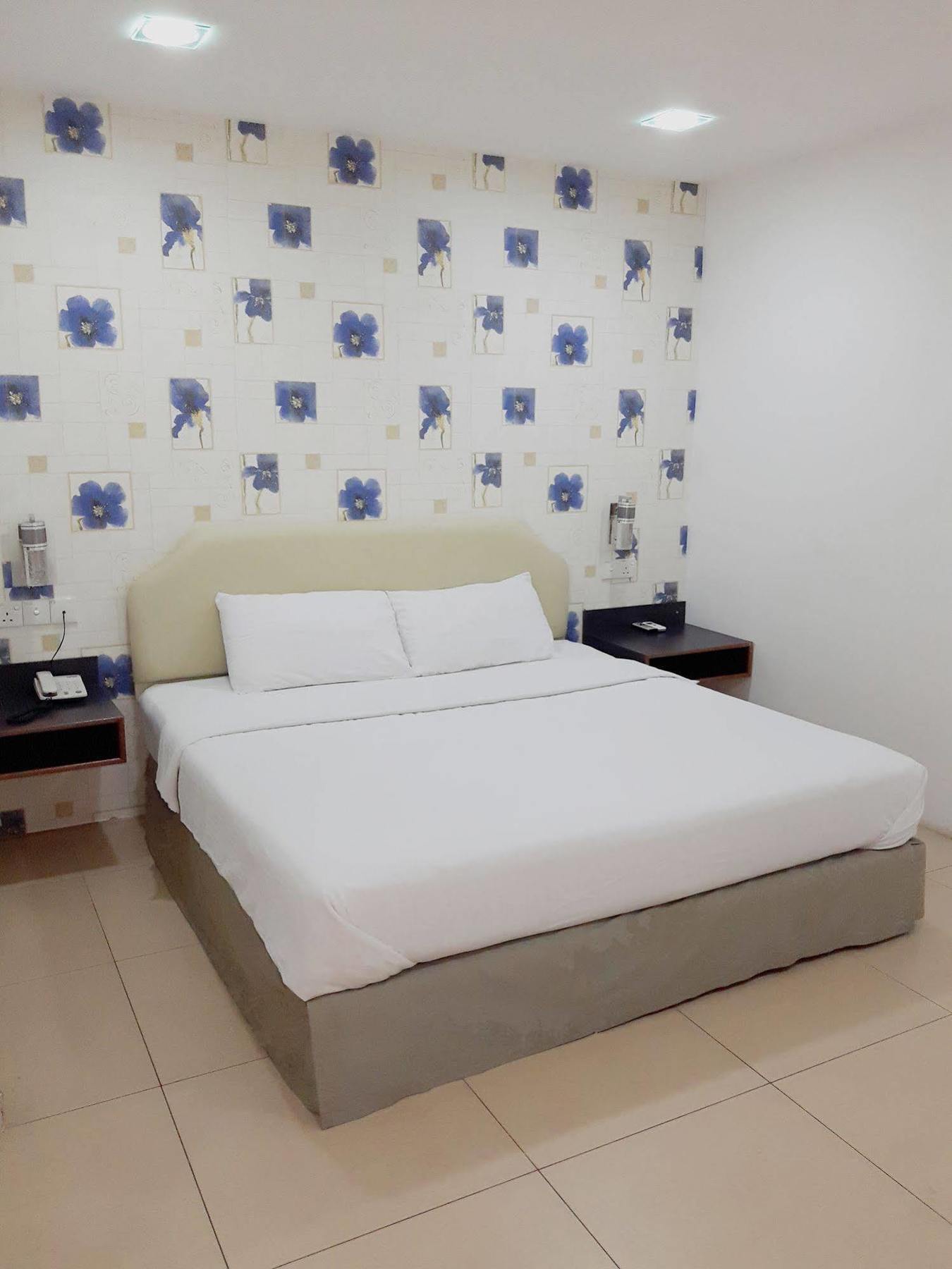 Hotel Avenue Kuantan Bagian luar foto