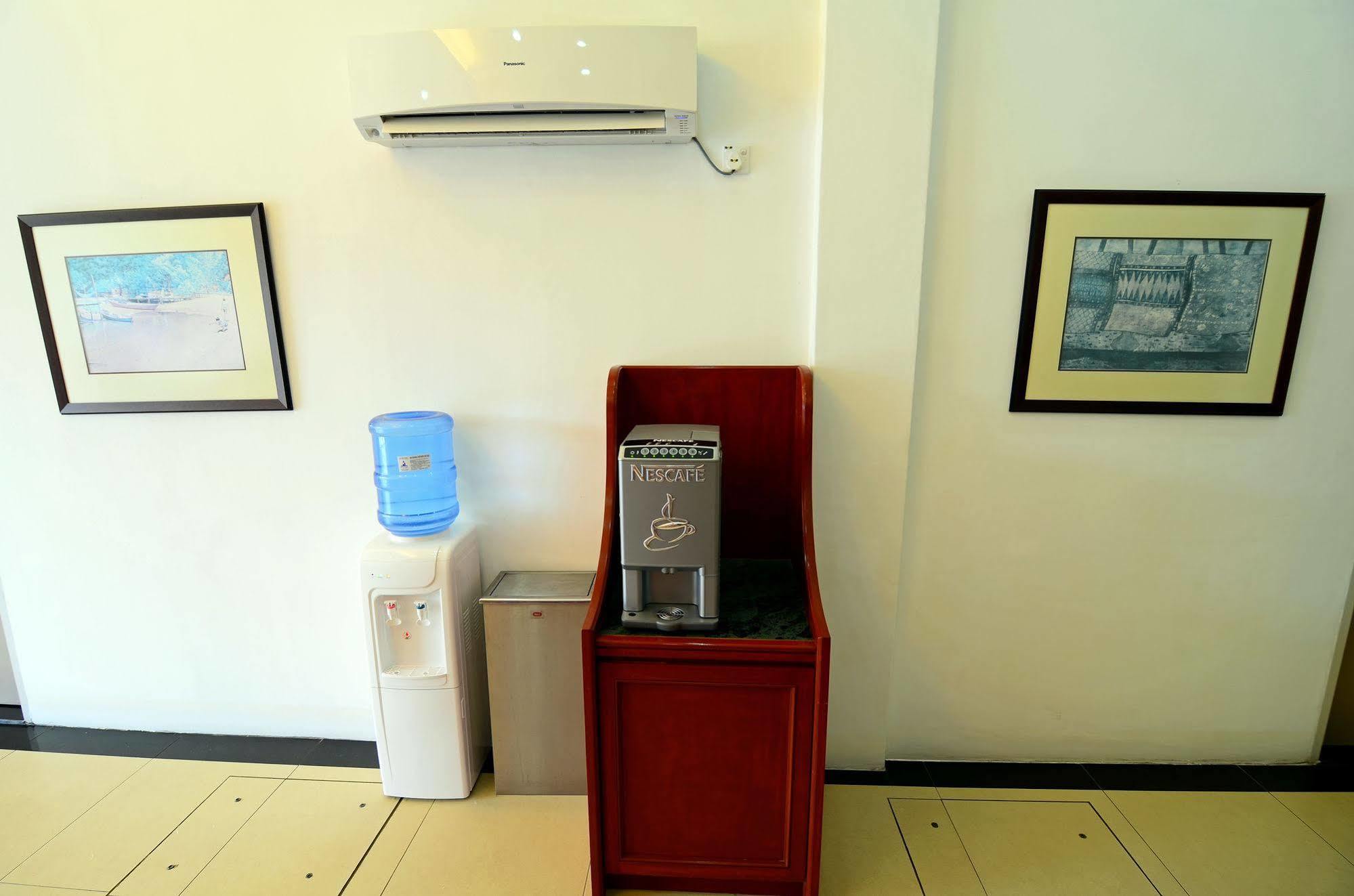 Hotel Avenue Kuantan Bagian luar foto