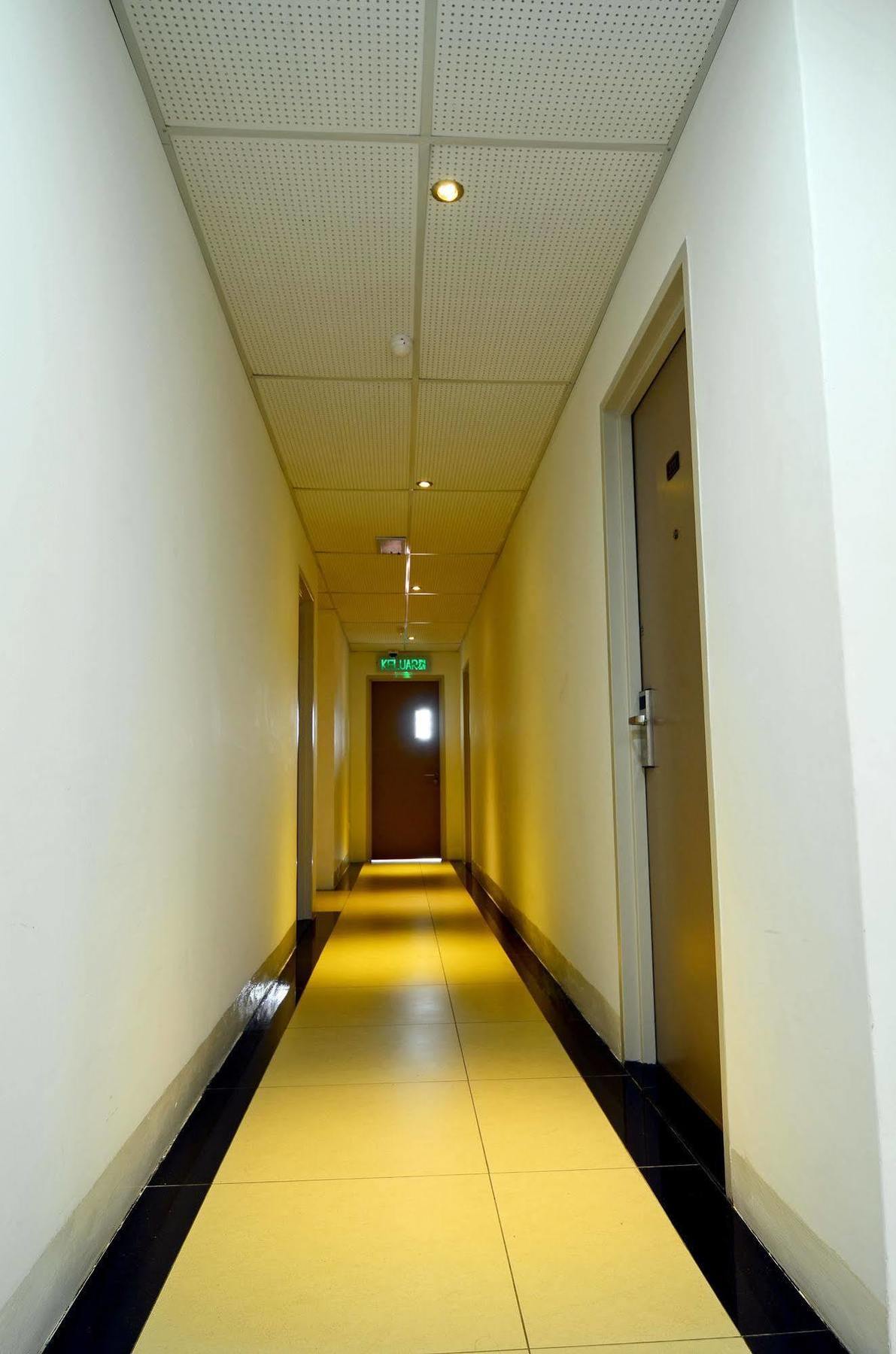 Hotel Avenue Kuantan Bagian luar foto