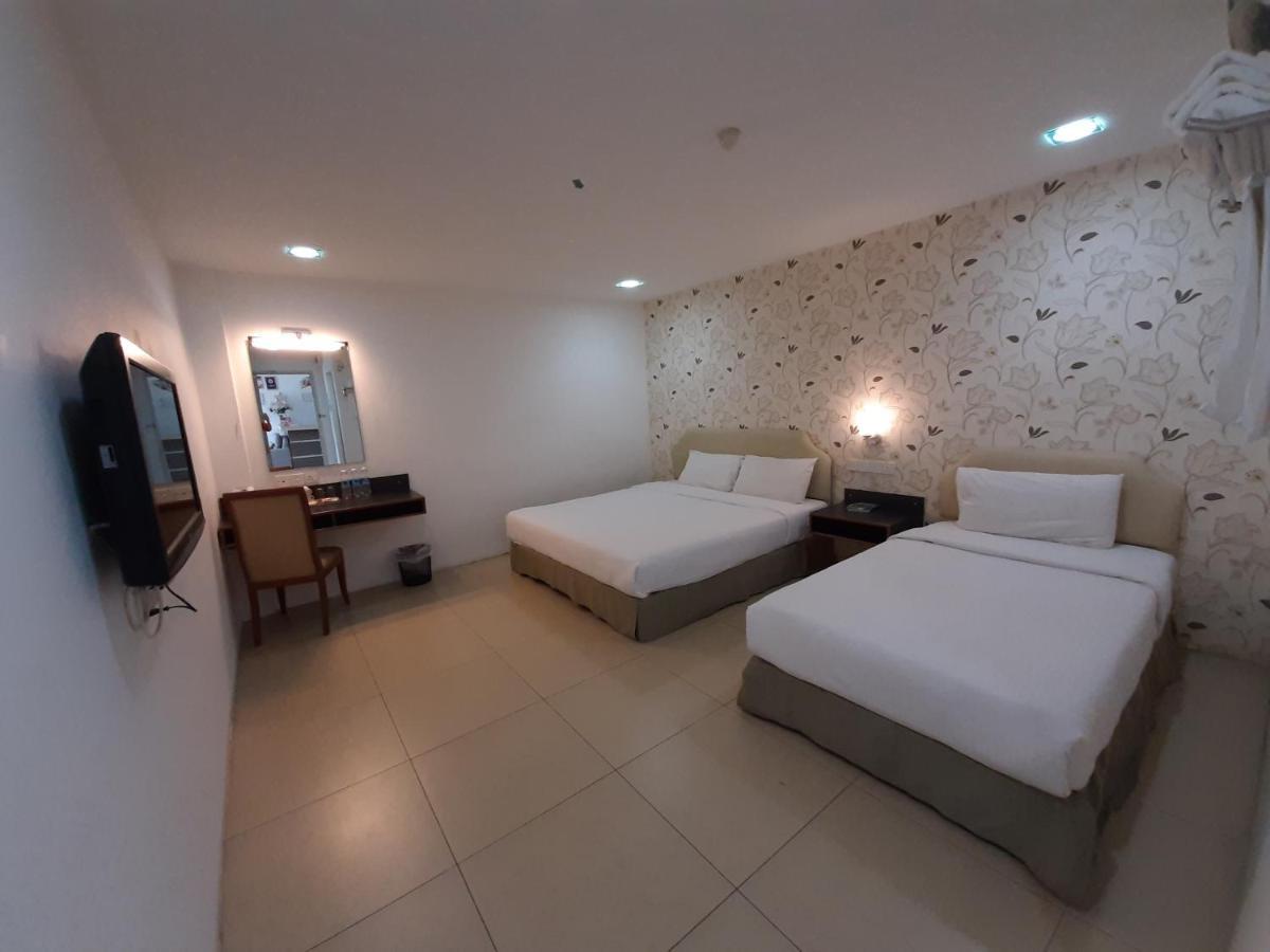 Hotel Avenue Kuantan Bagian luar foto