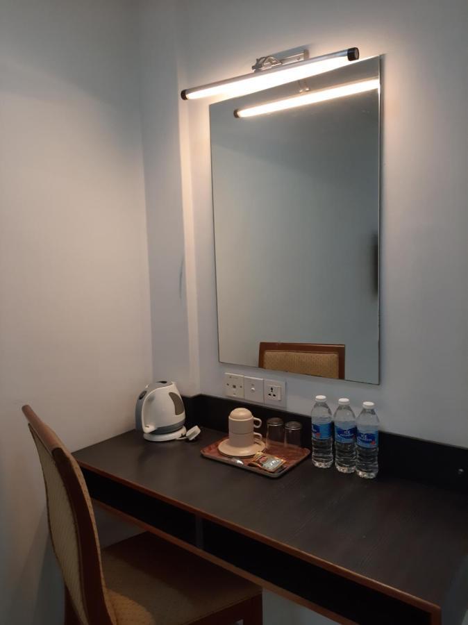 Hotel Avenue Kuantan Bagian luar foto