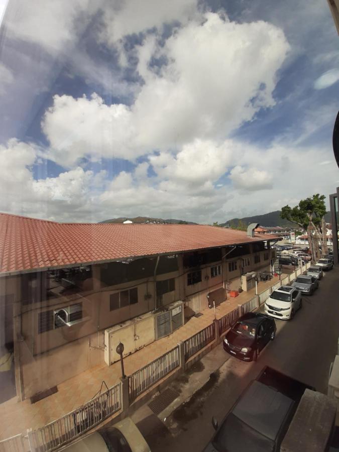 Hotel Avenue Kuantan Bagian luar foto